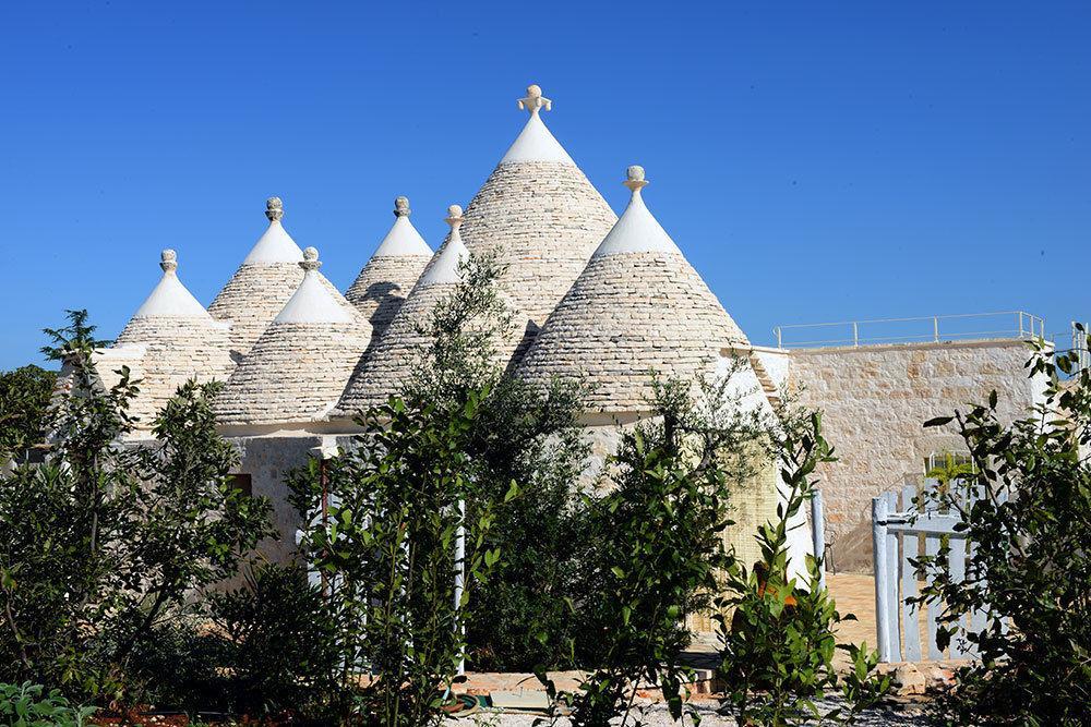 Leonardo Trulli Hotel *
